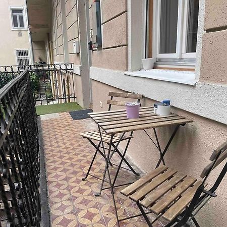 Knezits Spacious Ac Terrace Free Parking Βουδαπέστη Εξωτερικό φωτογραφία