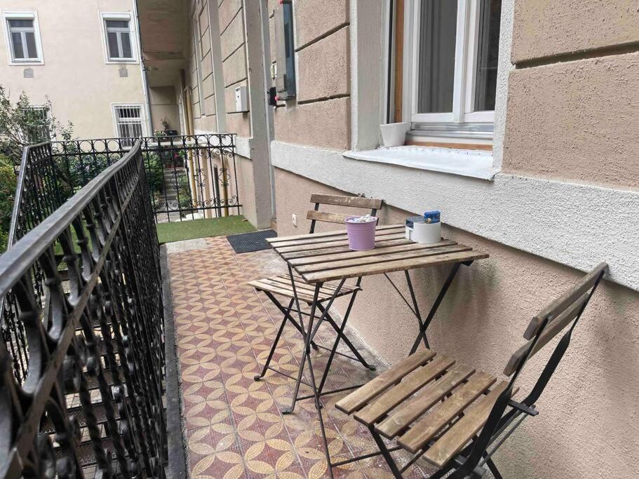 Knezits Spacious Ac Terrace Free Parking Βουδαπέστη Εξωτερικό φωτογραφία