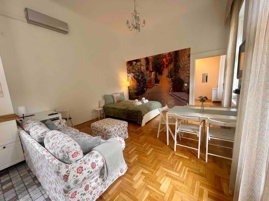 Knezits Spacious Ac Terrace Free Parking Βουδαπέστη Εξωτερικό φωτογραφία